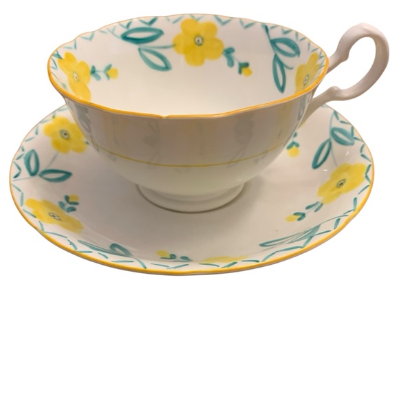 English Genuine Bone China Charming Yellow Floral Teacup and Saucer Set - Picture 10 of 10